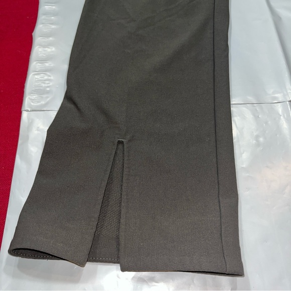 Athleta GRAY PANTS, Center Leg slit Stretchy Spandex Zip Pocket Size 2 Career S - Picture 12 of 15